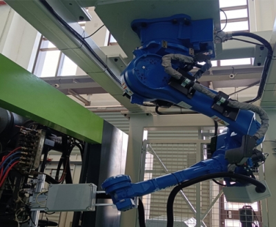 日本安(an)川GP50機器人